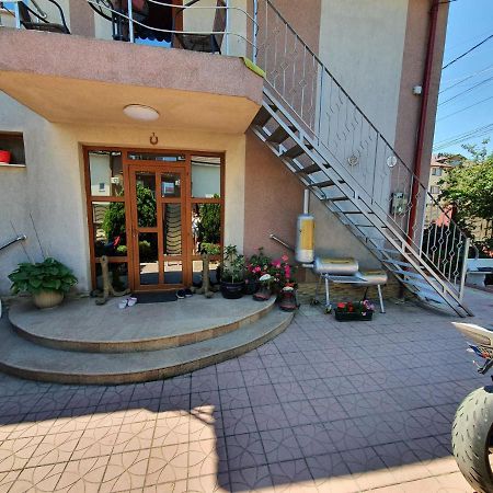 Casa Ultraviolet Hotel Navodari Exterior photo