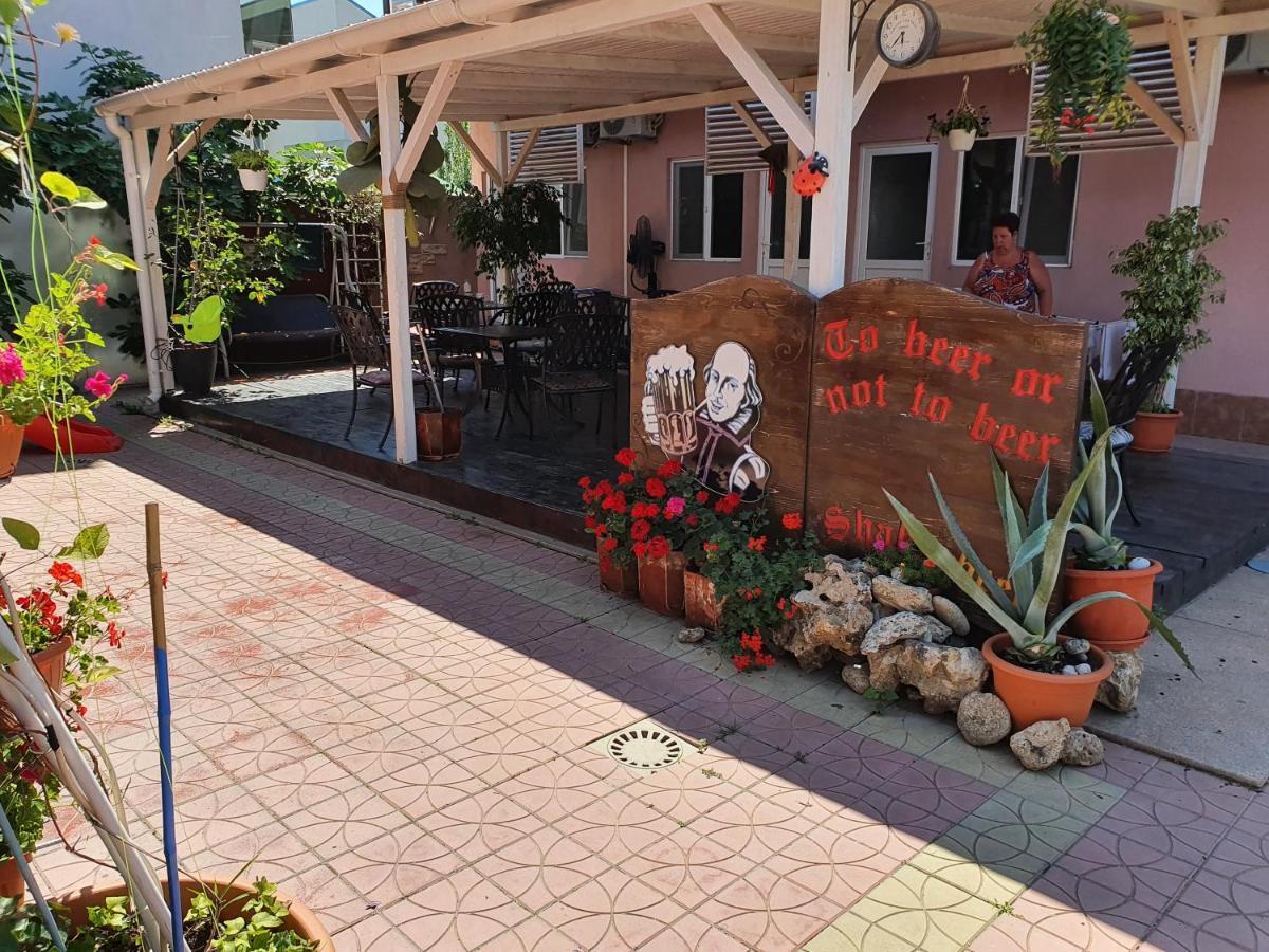 Casa Ultraviolet Hotel Navodari Exterior photo