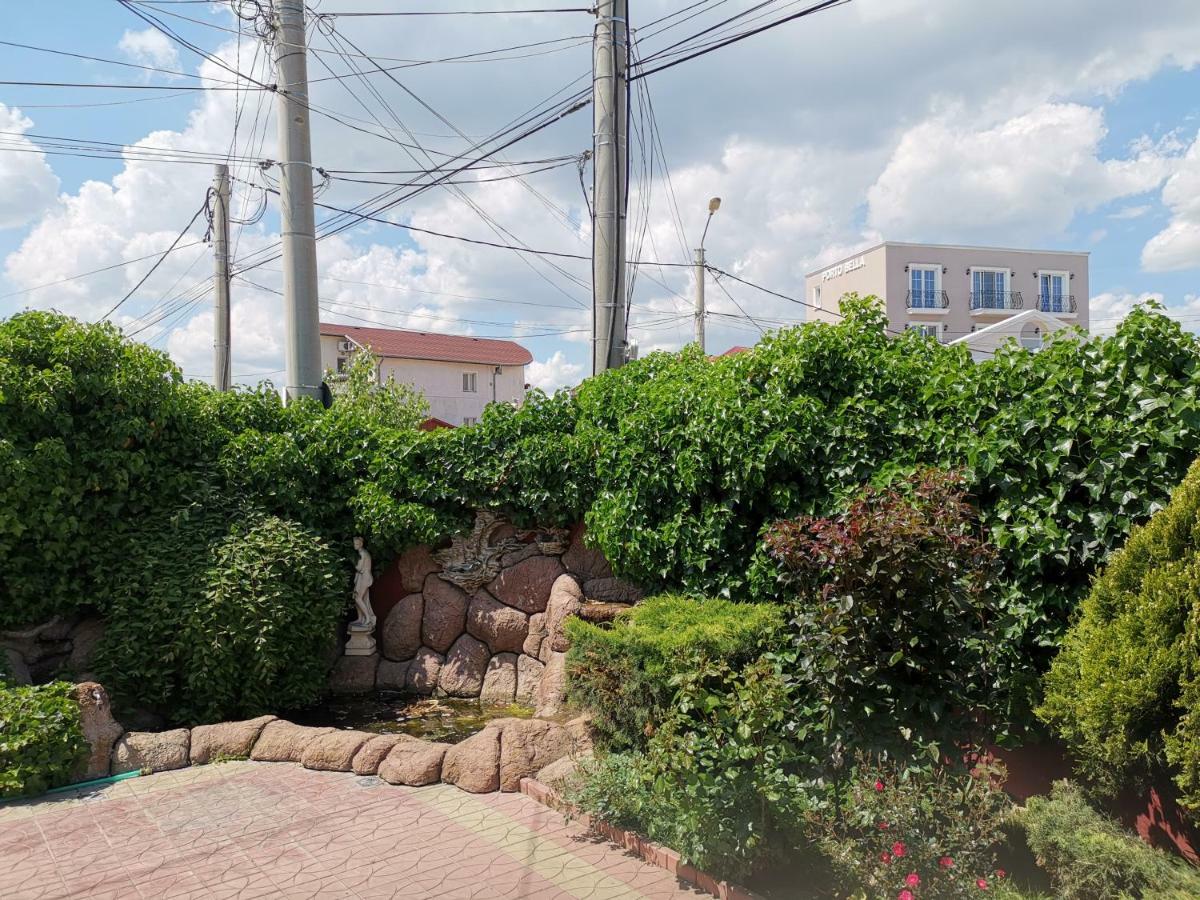 Casa Ultraviolet Hotel Navodari Exterior photo